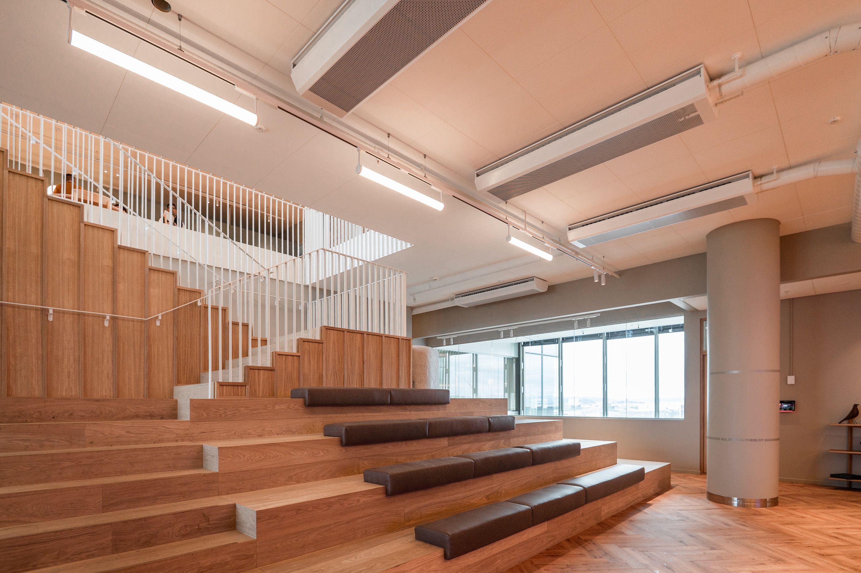 STØ BankID Kontorbelysning 23